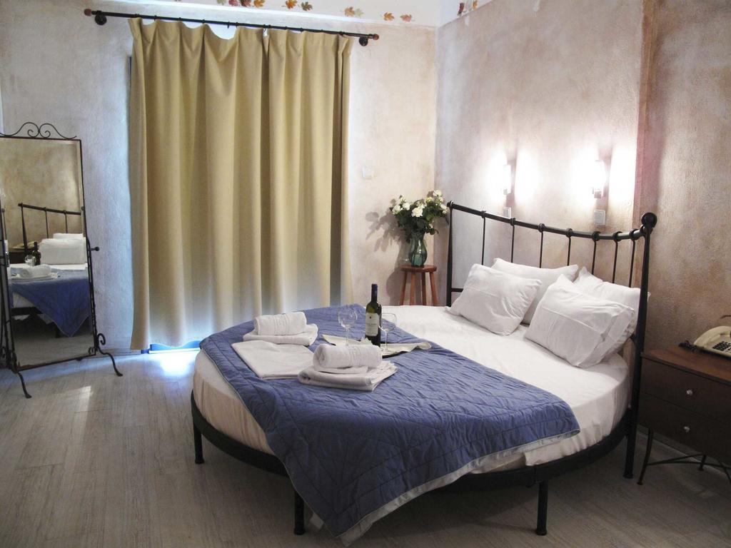 Hotel Azur Kриопиги Екстериор снимка