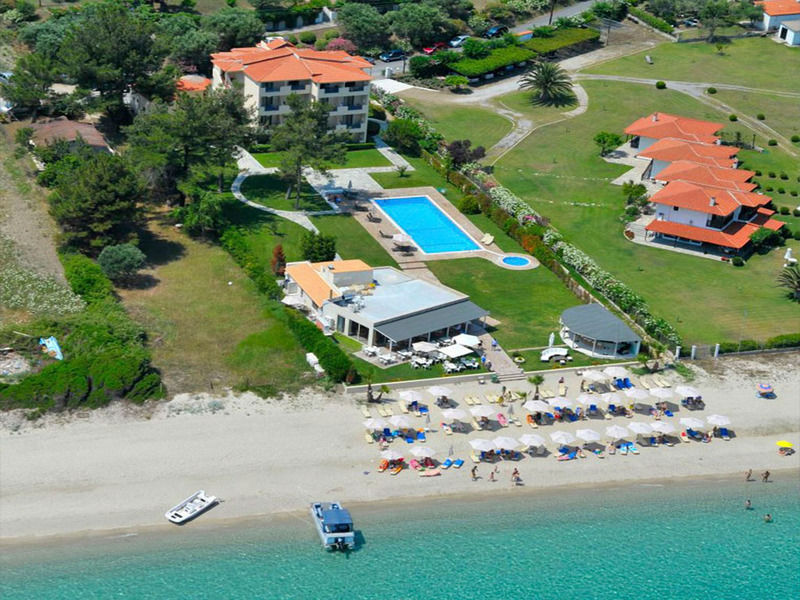 Hotel Azur Kриопиги Екстериор снимка