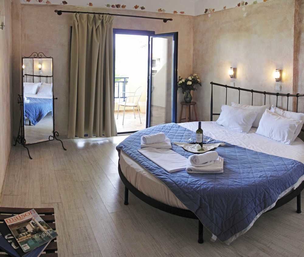 Hotel Azur Kриопиги Екстериор снимка